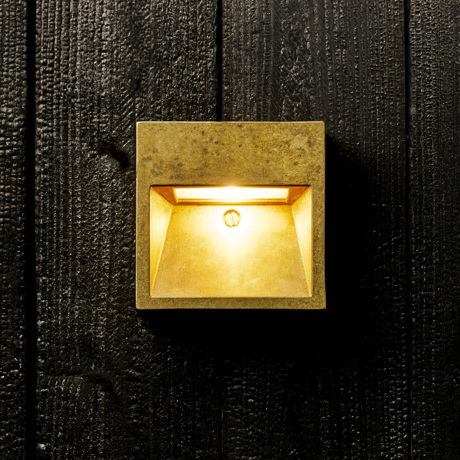 Cube Out, solid brass square wall light, photo 3